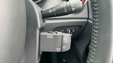 Renault Captur 1.2 TCE Signature Nav 5dr Auto Petrol Hatchback